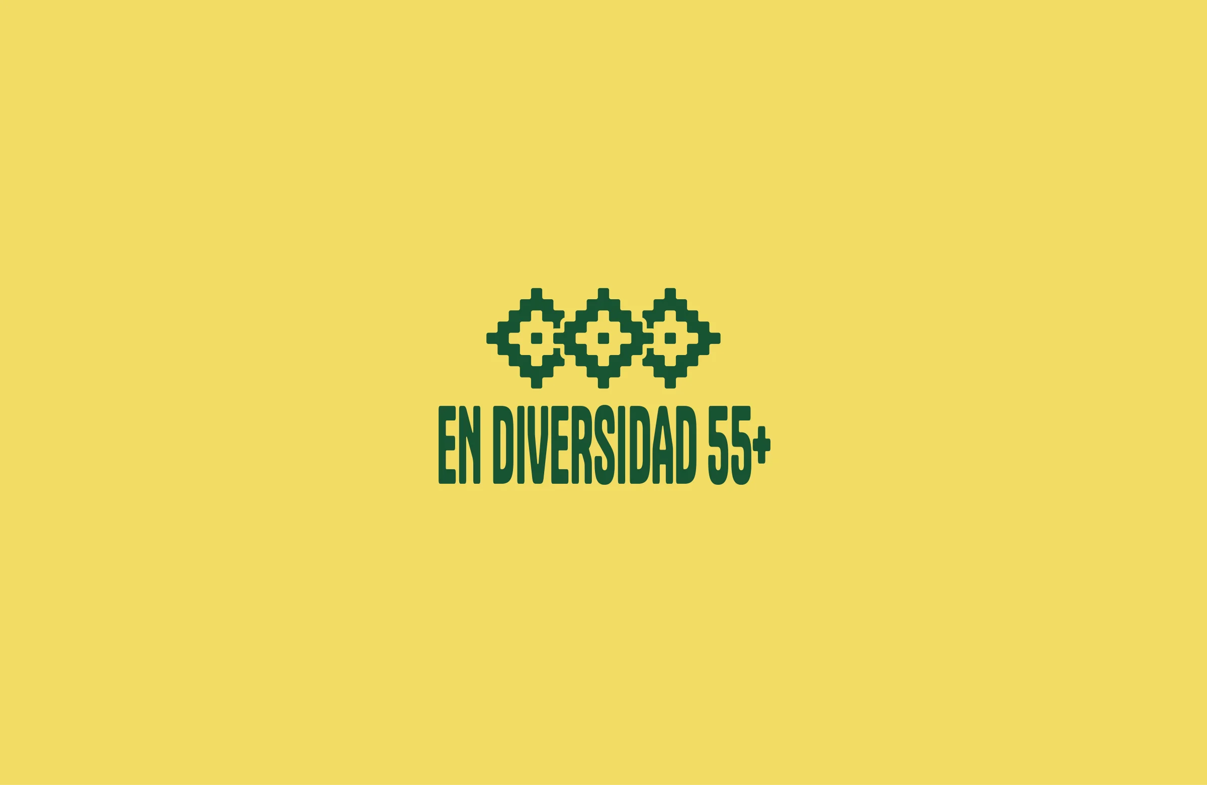 Logotipo de ENDIVERSIDAD55+ en verde oscuro sobre fondo amarillo